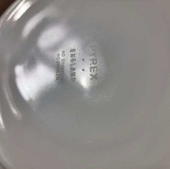 [Pyrex] England casserole dish - Picture 4 of 5